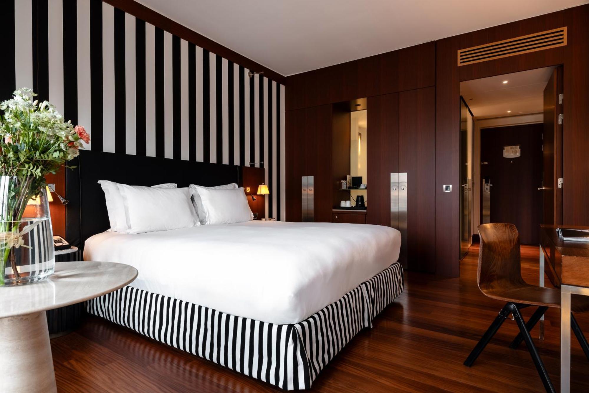 Grand Hotel Champs-Elysees Paris Exterior foto