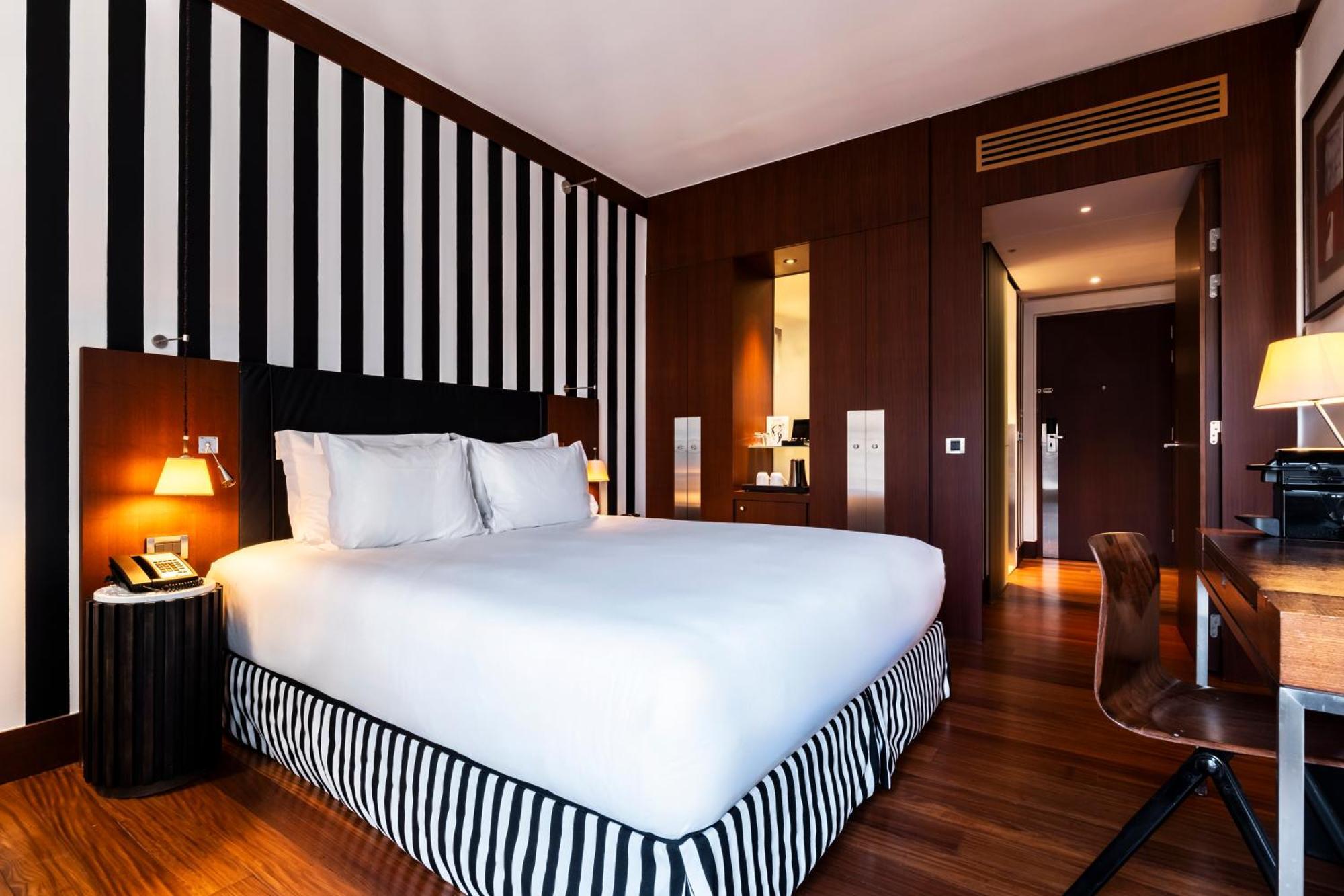 Grand Hotel Champs-Elysees Paris Exterior foto